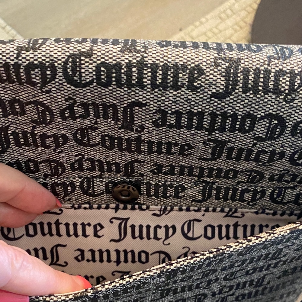 Juicy Couture Monogram Black and Grey Shoulder Bag - Picture 6 of 11